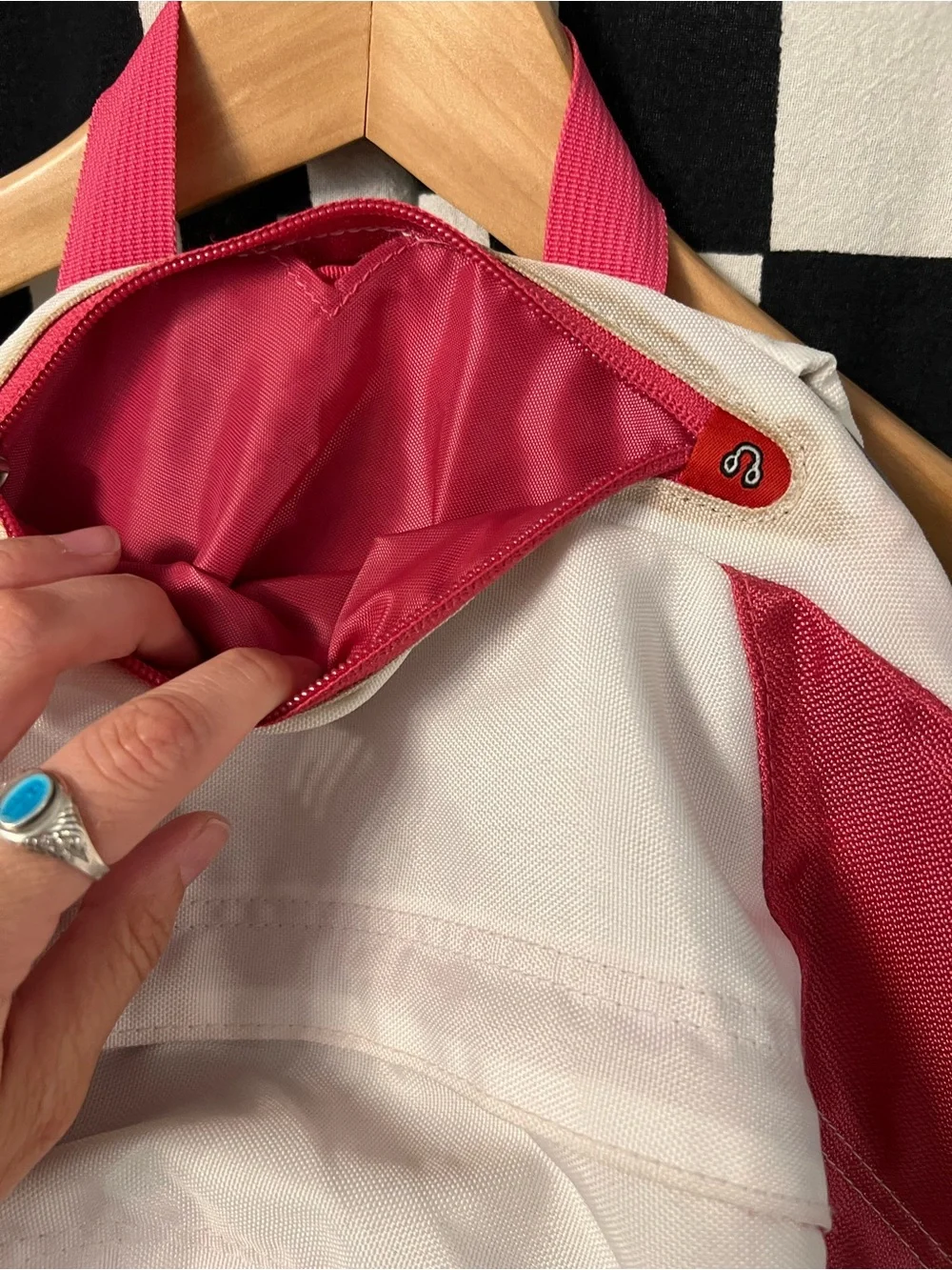Jansport white pink